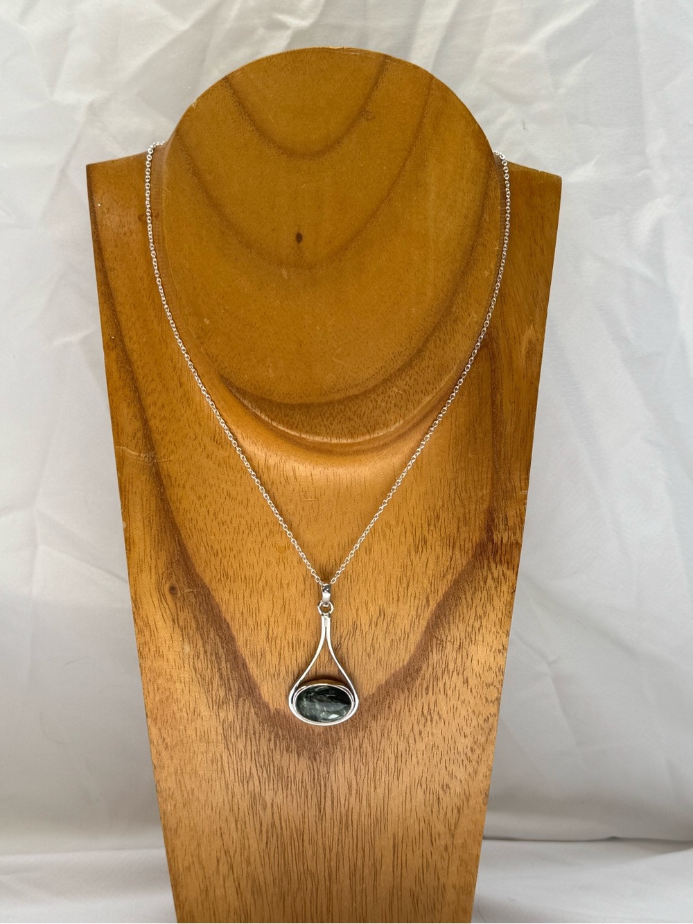 Sterling Silver Green Seraphinite Pendant & Earring Oval Necklace Heart chakra - Picture 4 of 16